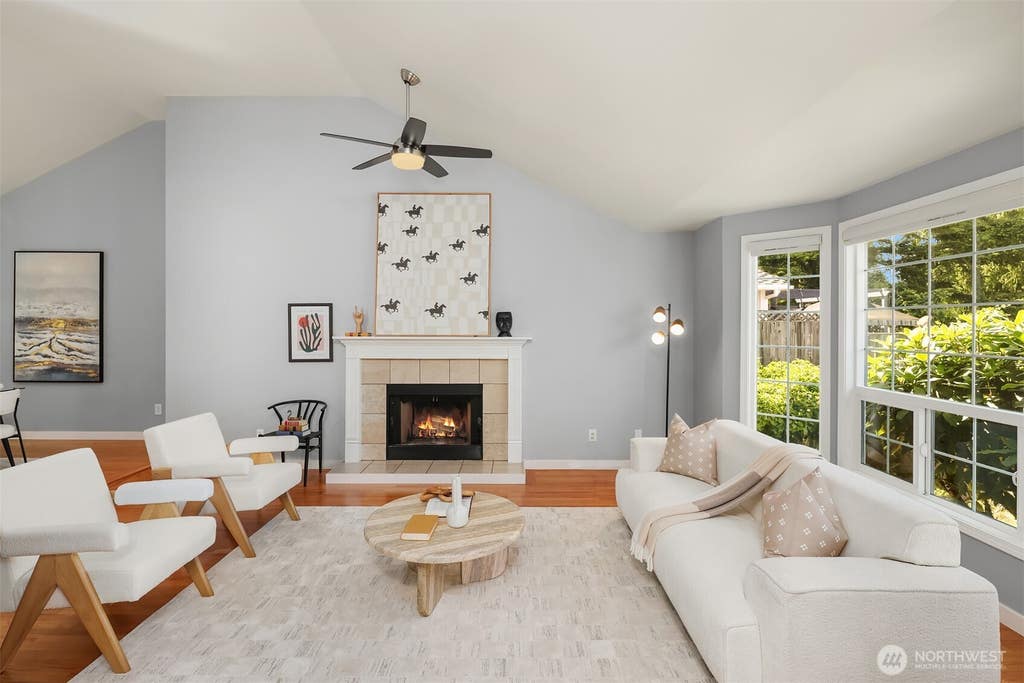 Photo of 15917 SE Fairwood Boulevard, Renton, WA 98058 (MLS # 2541824)