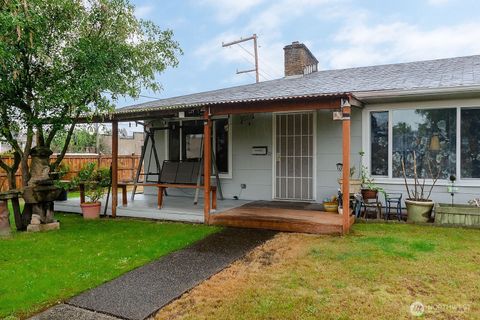 Photo of 3738 E Spokane Street, Tacoma, WA 98404 (MLS # 2408506)
