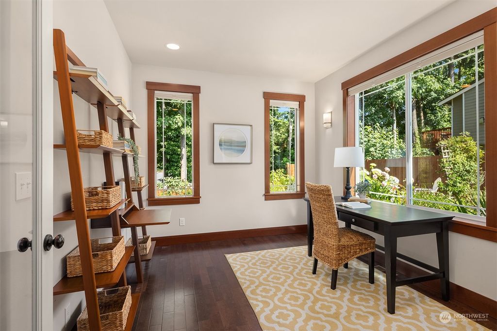 Photo of 8727 Main Street, Edmonds, WA 98026 (MLS # 2136281)