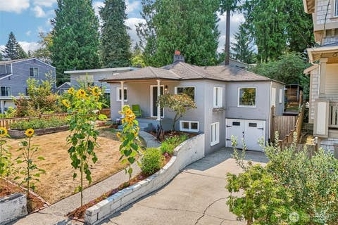 Photo of 1025 NE 103rd Street, Seattle, WA 98125 (MLS # 2568881)