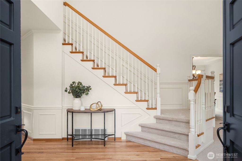 Photo of 2211 274th Court SE, Sammamish, WA 98075 (MLS # 2484499)