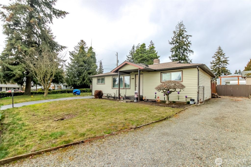 Photo of 1332 SW 113th Street, Seattle, WA 98146 (MLS # 2318592)