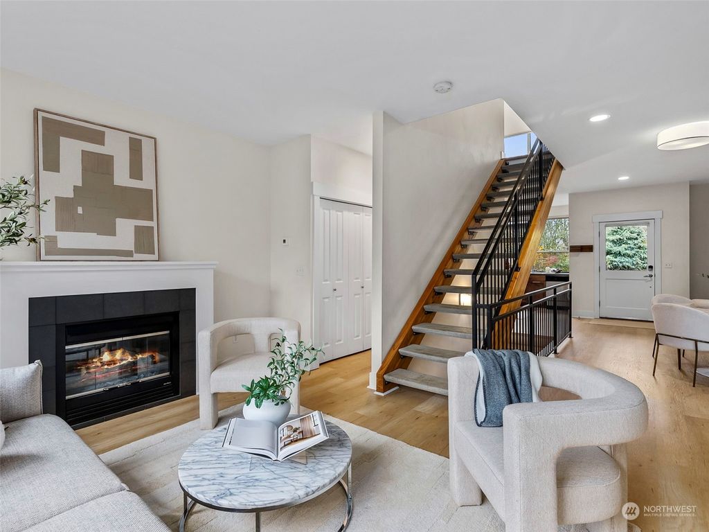 Photo of 2800 S Columbian Way, Seattle, WA 98108 (MLS # 2307350)