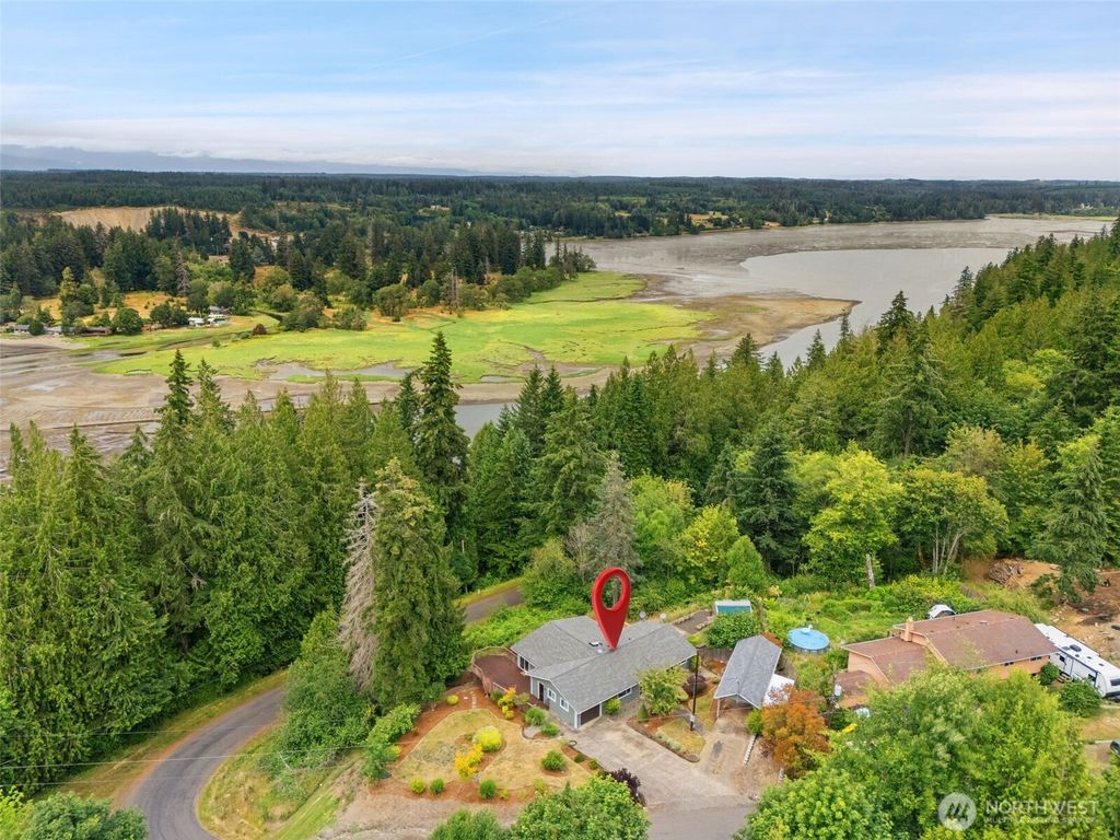 Photo of 1190 E Daniels Road, Shelton, WA 98584 (MLS # 2550008)