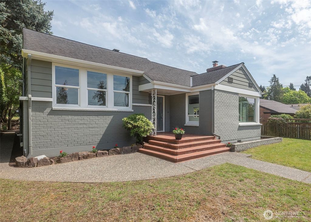Photo of 12514 2nd Avenue NW, Seattle, WA 98177 (MLS # 2513932)