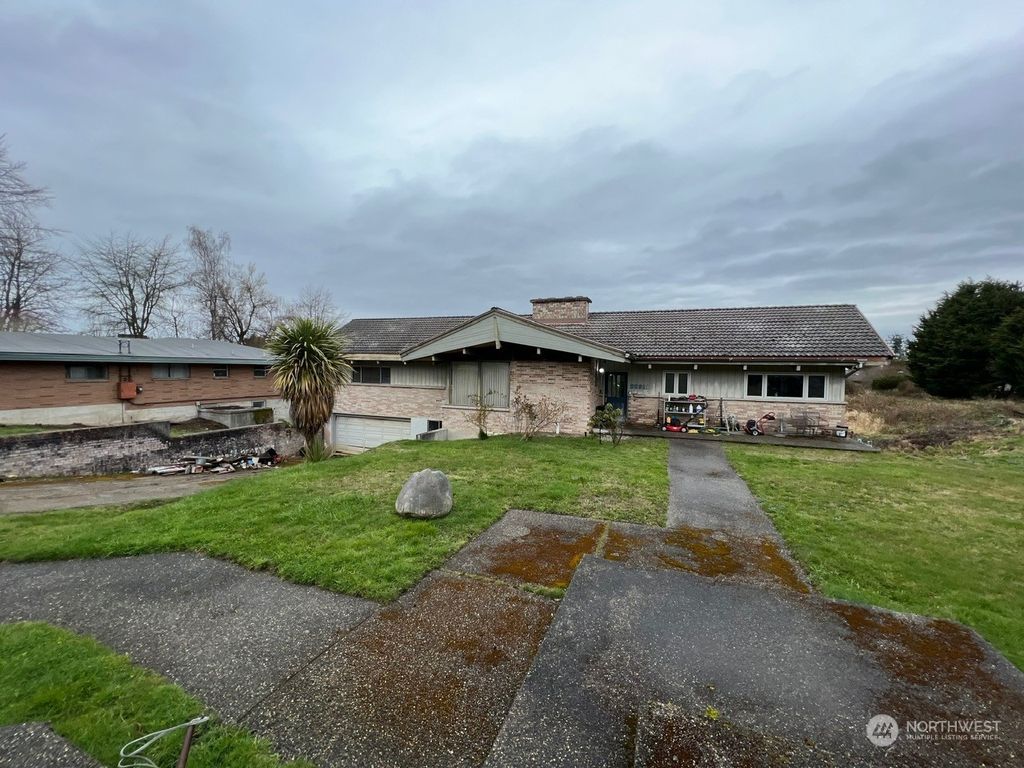 Photo of 29811 Marine View Drive SW, Federal Way, WA 98023 (MLS # 2054281)