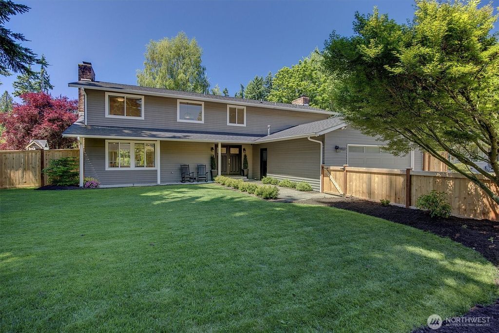 Photo of 14137 150th Place SE, Renton, WA 98059 (MLS # 2396340)