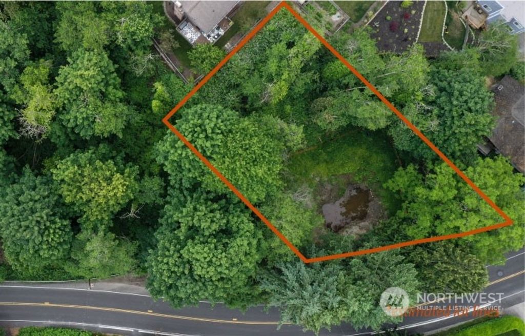 Photo of 19744 35th Avenue NE, Lake Forest Park, WA 98155 (MLS # 2246145)