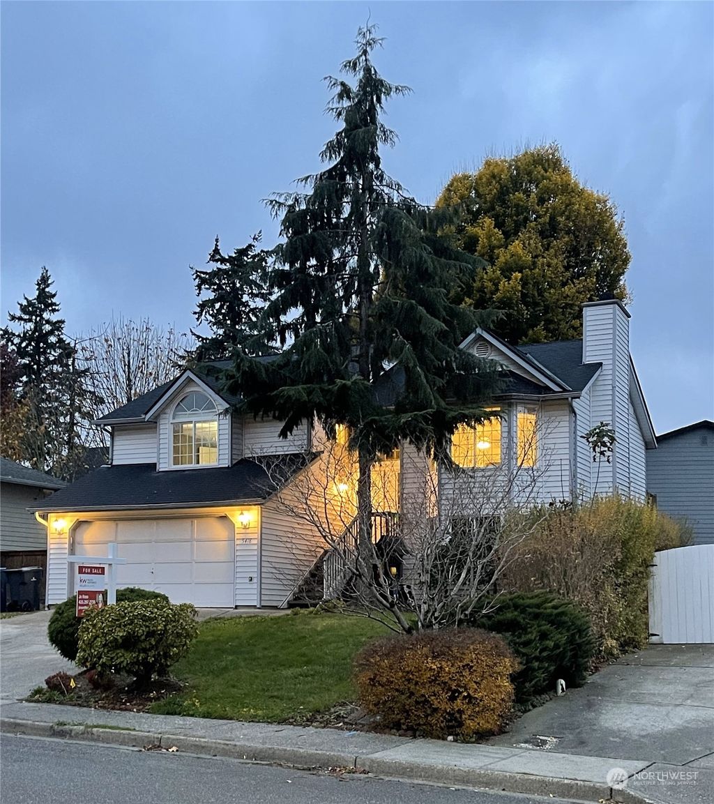 Photo of 5418 NE 64th Avenue NE, Marysville, WA 98270 (MLS # 2172937)