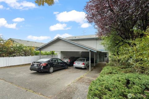 Photo of 13215 35th Avenue NE, Seattle, WA 98125 (MLS # 2448704) Photo of 13215 35th Avenue NE, Seattle, WA 98125 (MLS # 2448704)