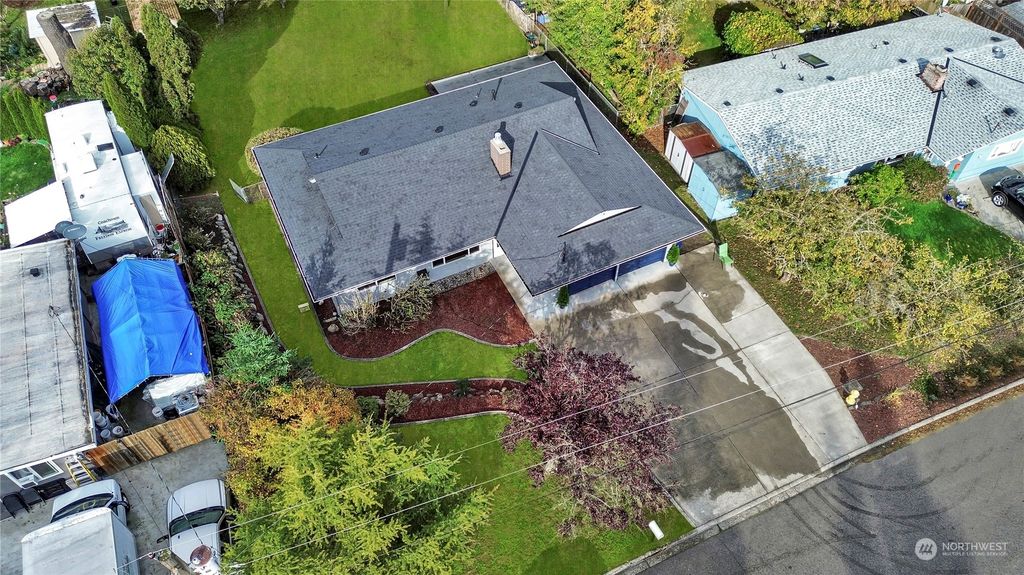 Photo of 2326 SW 341st Pl Pl, Federal Way, WA 98023 (MLS # 2305520)