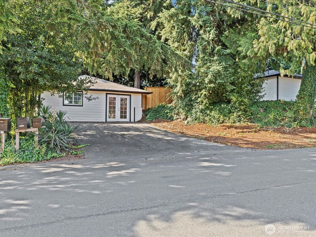 Photo of 1140 E Seattle Street, Kent, WA 98030 (MLS # 2429409)