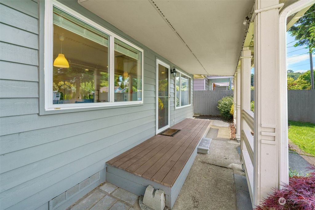 Photo of 8539 S 121st Street, Seattle, WA 98178 (MLS # 2177550)