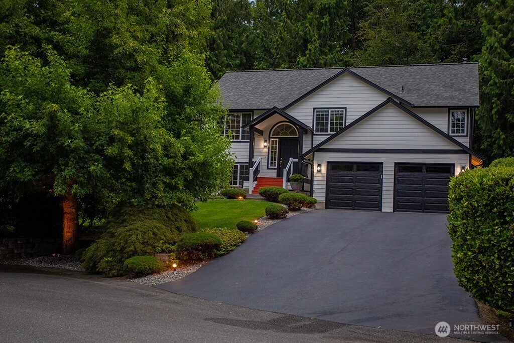 4925 NW Discovery Ridge Court