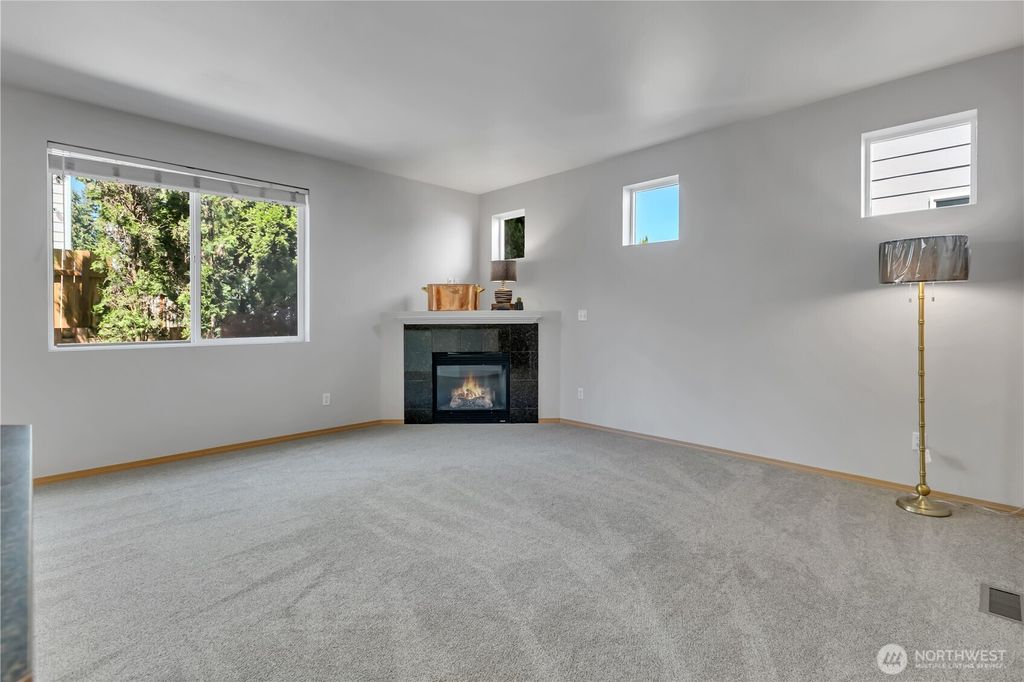 Photo of 19124 97 Avenue Ct E, Puyallup, WA 98375 (MLS # 2517139)