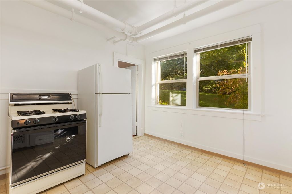 listing image 9363245105658755543