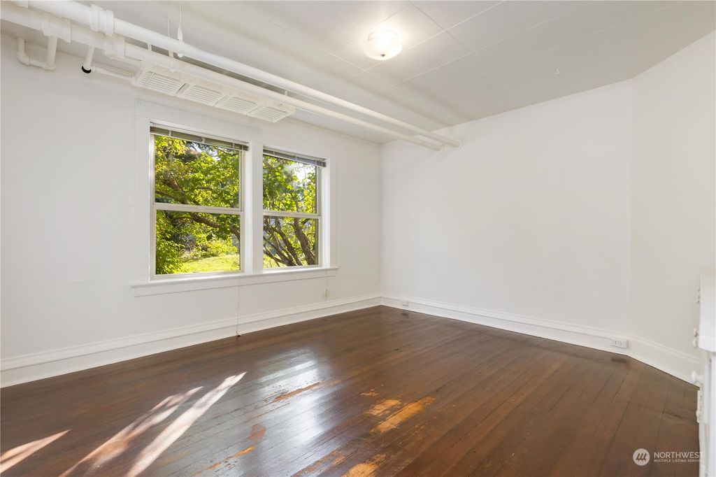 listing image 9361741243283060684