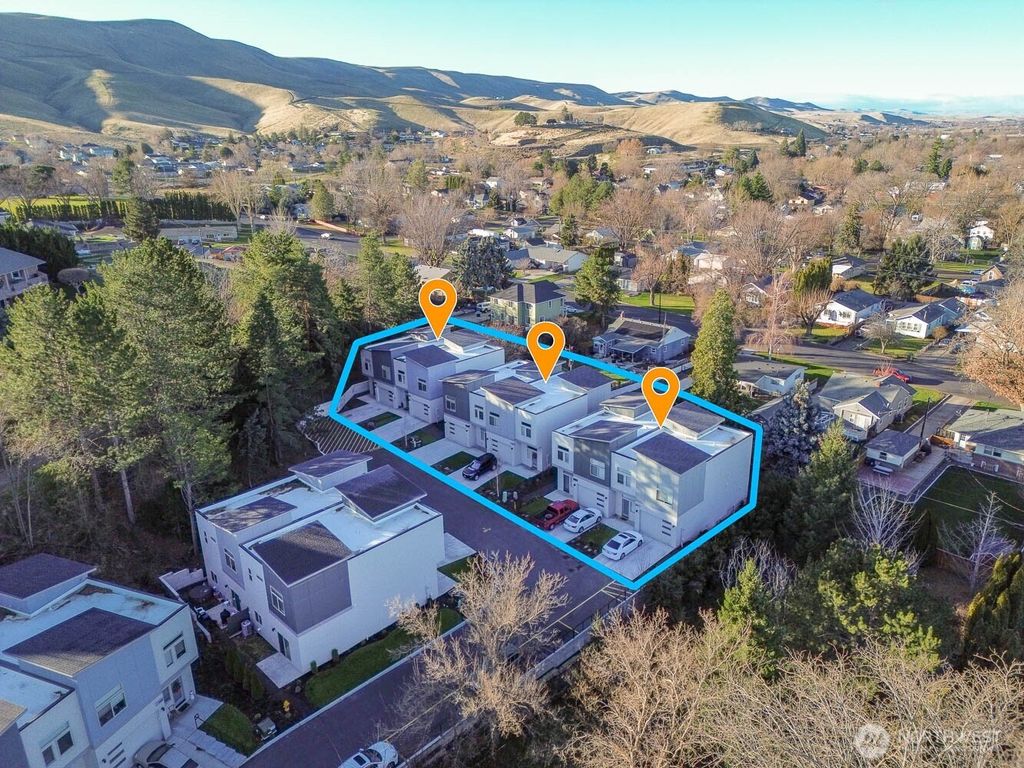 Photo of 931 Hidden Lane, Prosser, WA 99350 (MLS # 2463644)