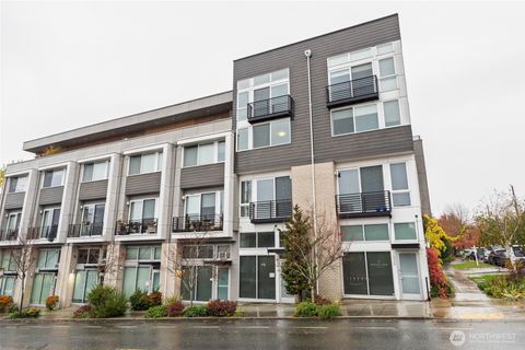 Photo of 1624 E Yesler Way, Seattle, WA 98122 (MLS # 2453882)