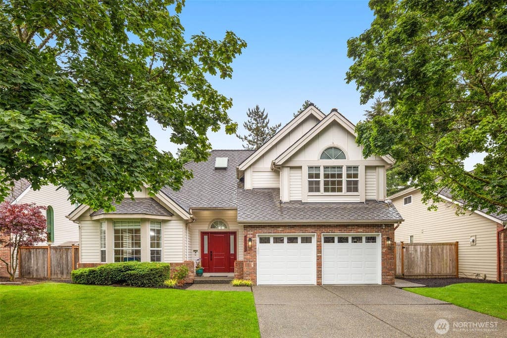 Photo of 25444 SE 42nd Place, Issaquah, WA 98029 (MLS # 2537462)