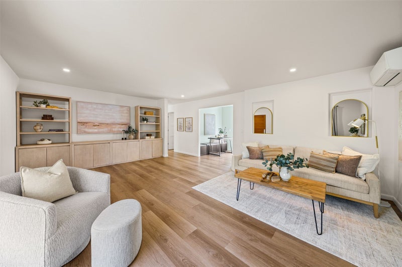 3416 Elwood Drive W
