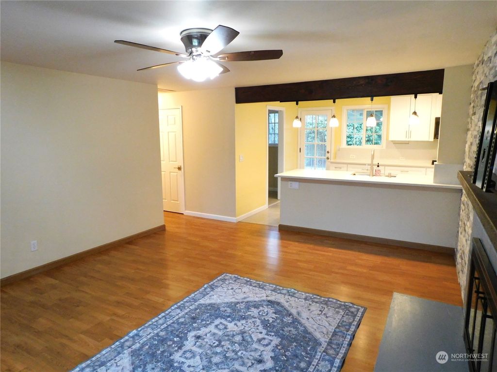 Photo of 4308 NE 19th Street, Renton, WA 98059 (MLS # 2323622)