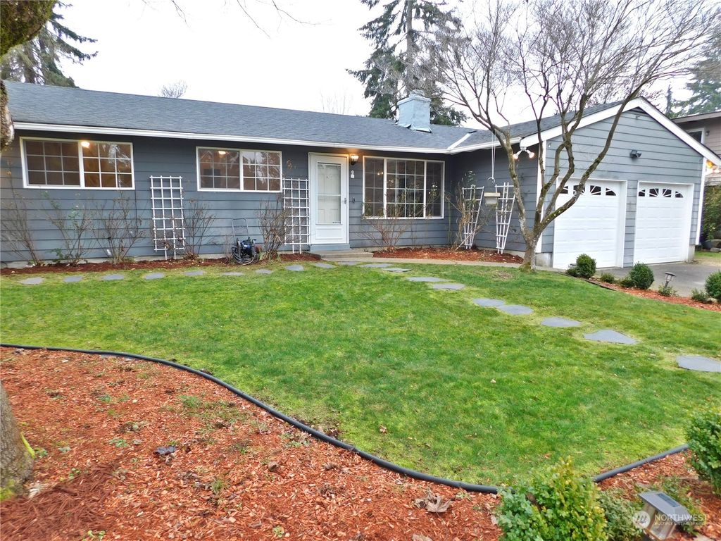 Photo of 4308 NE 19th Street, Renton, WA 98059 (MLS # 2323622)