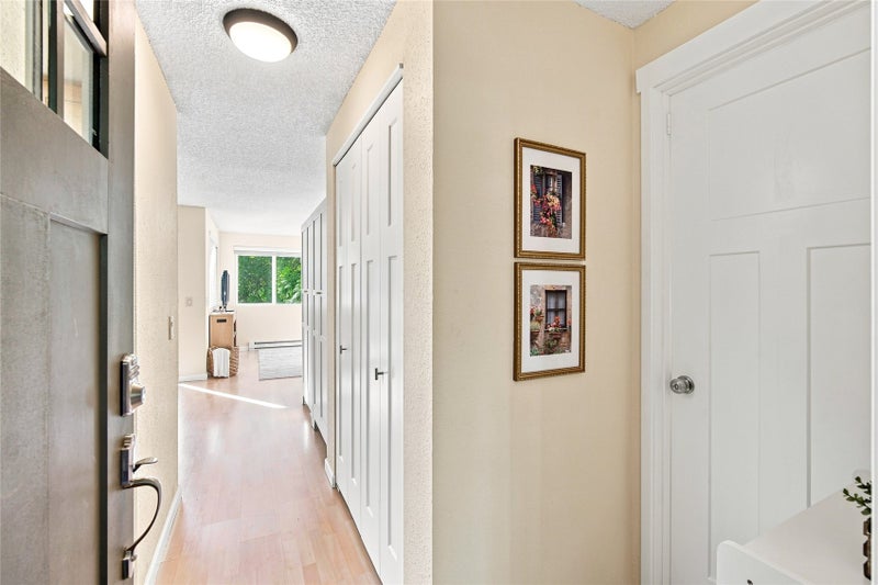 2 Marigold Drive 7