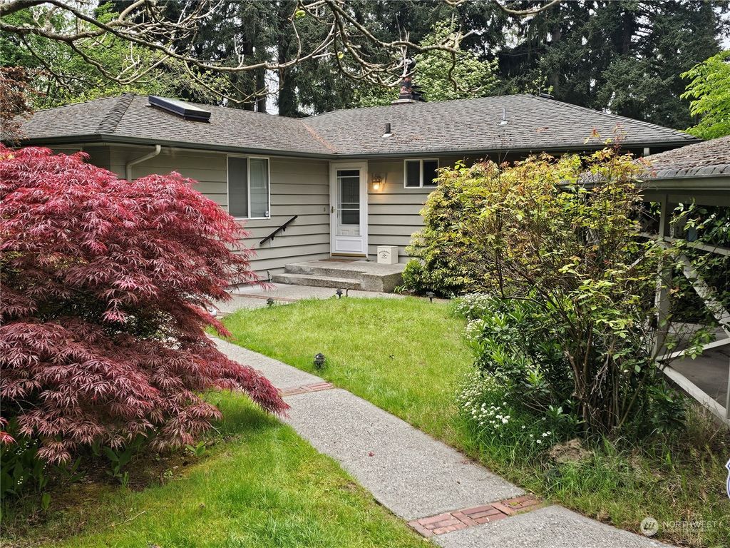 Photo of 201 SW 176th Street, Normandy Park, WA 98166 (MLS # 2232460)