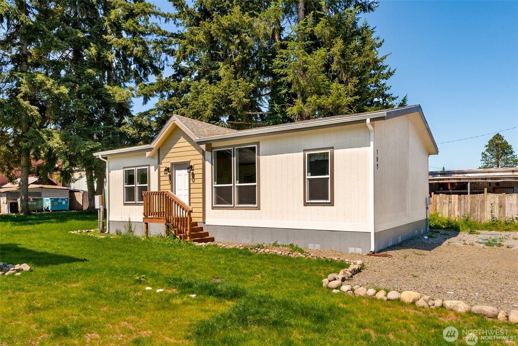 Photo of 109 Nenant Street S, Bucoda, WA 98530 (MLS # 2586161)