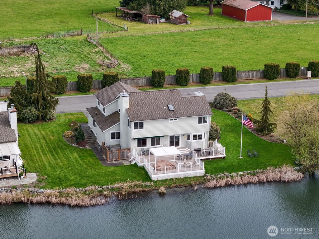 Photo of 14110 29th Avenue NE, Marysville, WA 98271 (MLS # 2358924)