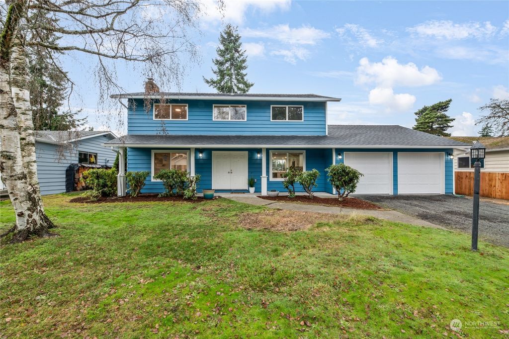 Photo of 5300 172nd Street SW, Lynnwood, WA 98037 (MLS # 2198431)