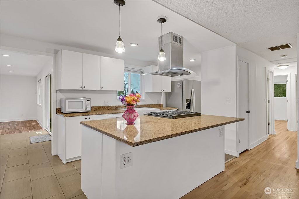 Photo of 27528 117th Avenue SE, Kent, WA 98030 (MLS # 2319205)