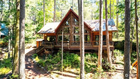 A home in Center Island