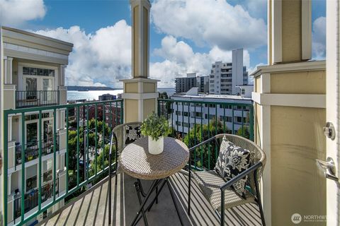 530 4th Avenue W 502 Seattle WA 98119