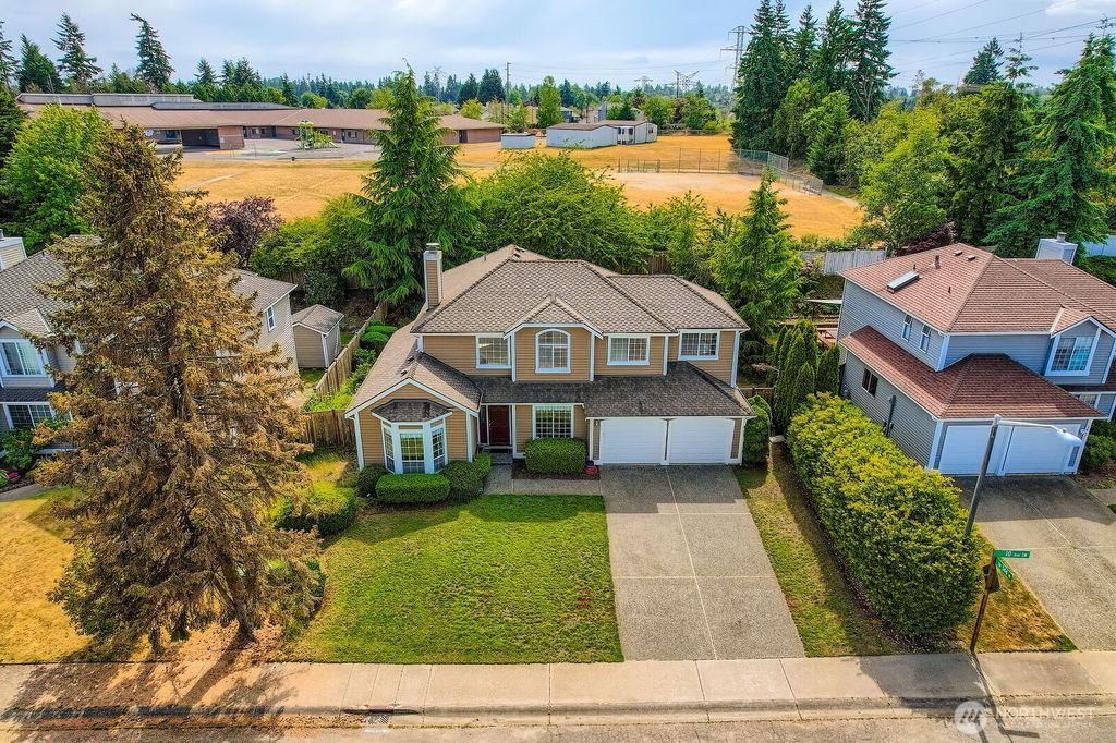 Photo of 34427 10th Avenue SW, Federal Way, WA 98023 (MLS # 2391894)