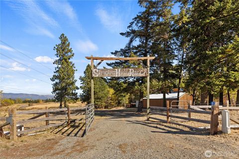 Photo of 601 Kretschman Drive, Cle Elum, WA 98922 (MLS # 2445691)