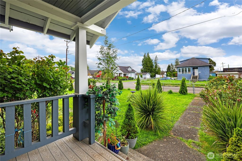 Photo of 1500 Morgan Street, Aberdeen, WA 98520 (MLS # 2518771)