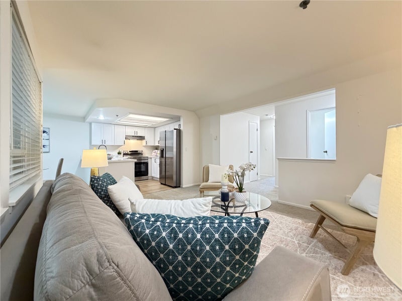 1626 Grant Avenue S E101