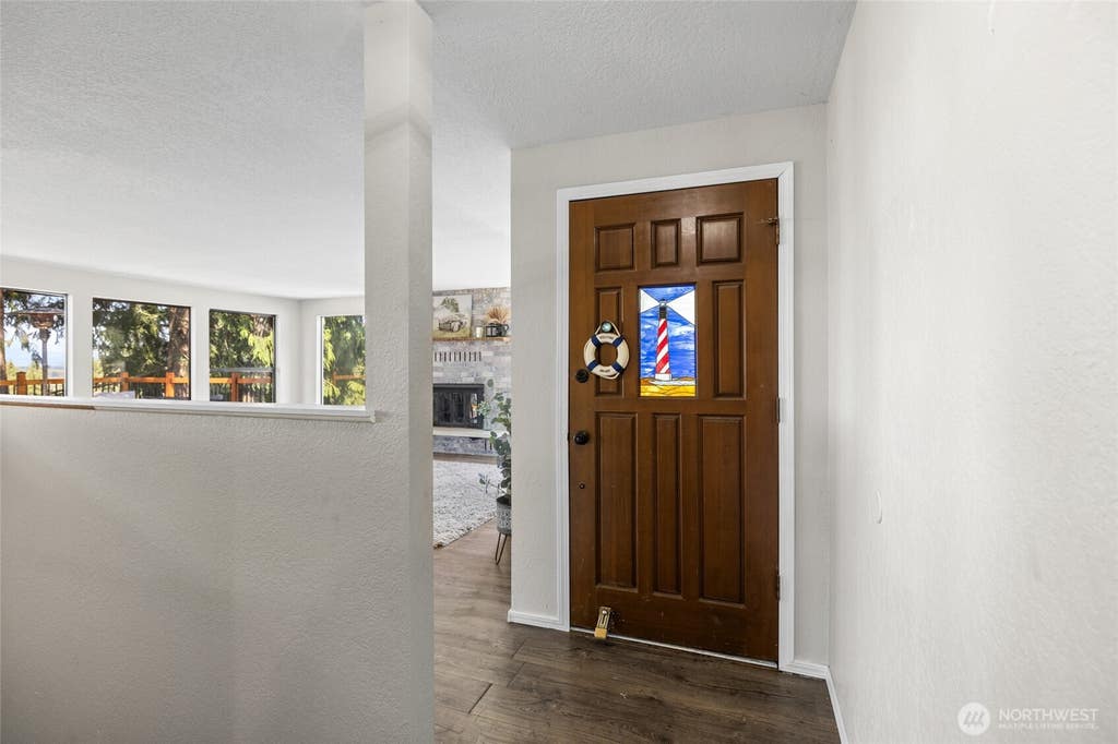 Photo of 4012 Pueblo Heights, Mount Vernon, WA 98273 (MLS # 2572509)