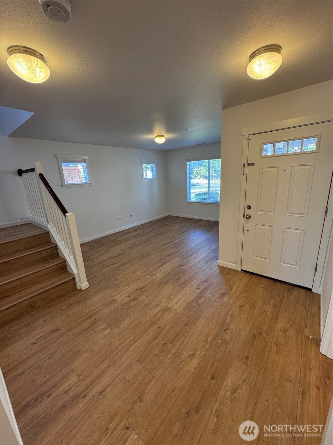 1171 Swan Loop