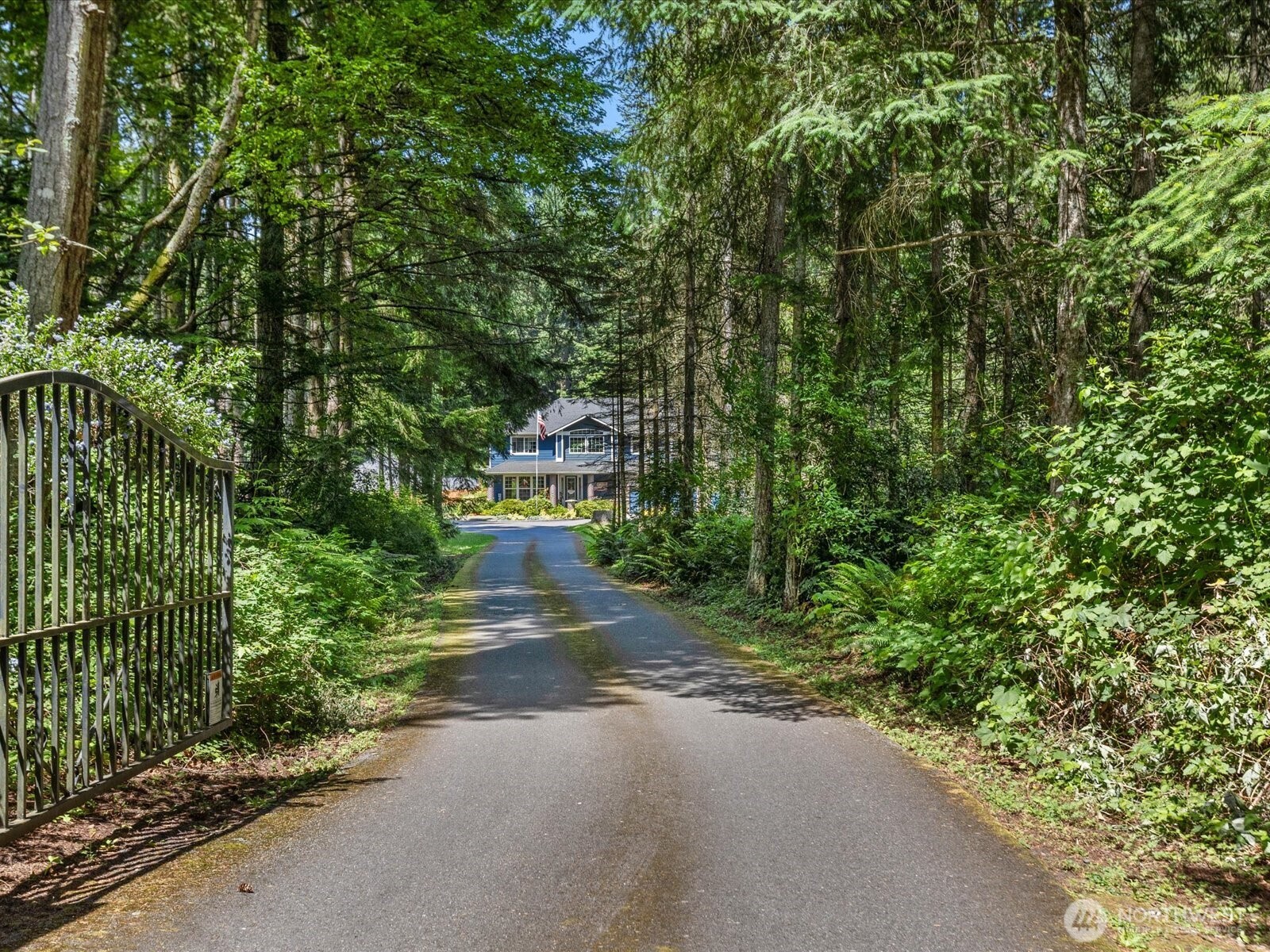 8817 Lakewood Road