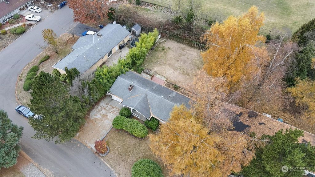 Photo of 610 S 316th Place, Federal Way, WA 98003 (MLS # 2018644)