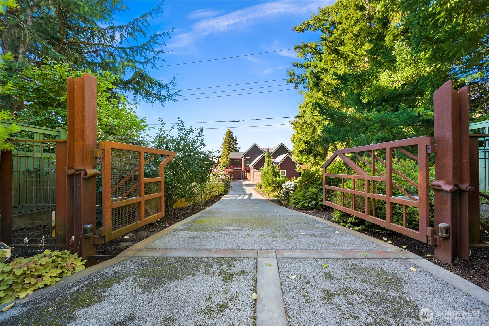 2593 Northshore Road