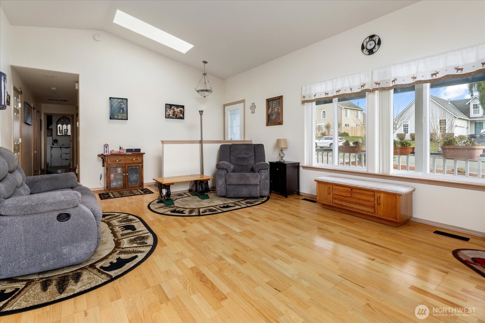 727 SW Ottercrest Street