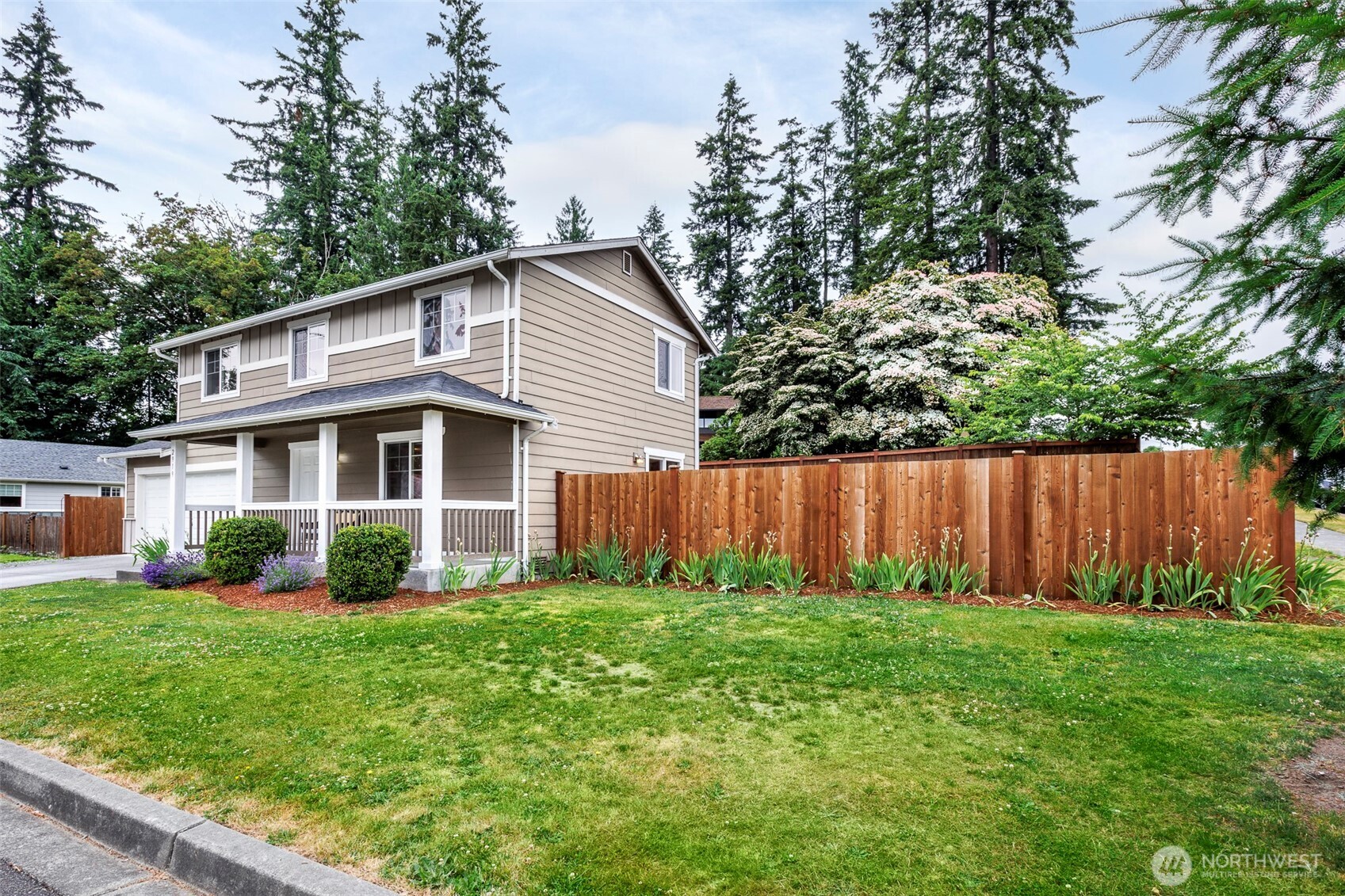 2919 77th Drive NE