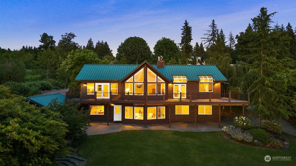 Photo of 32201 SE Mountain View Drive, Black Diamond, WA 98010 (MLS # 2251360)