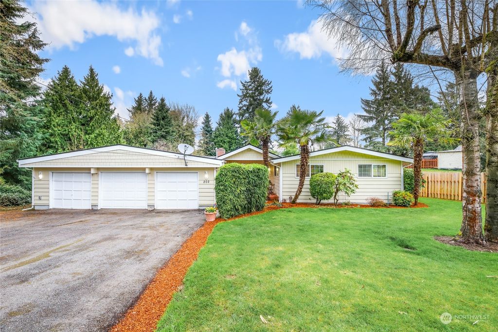 Photo of 202 SW 164th Place, Normandy Park, WA 98166 (MLS # 2212064)