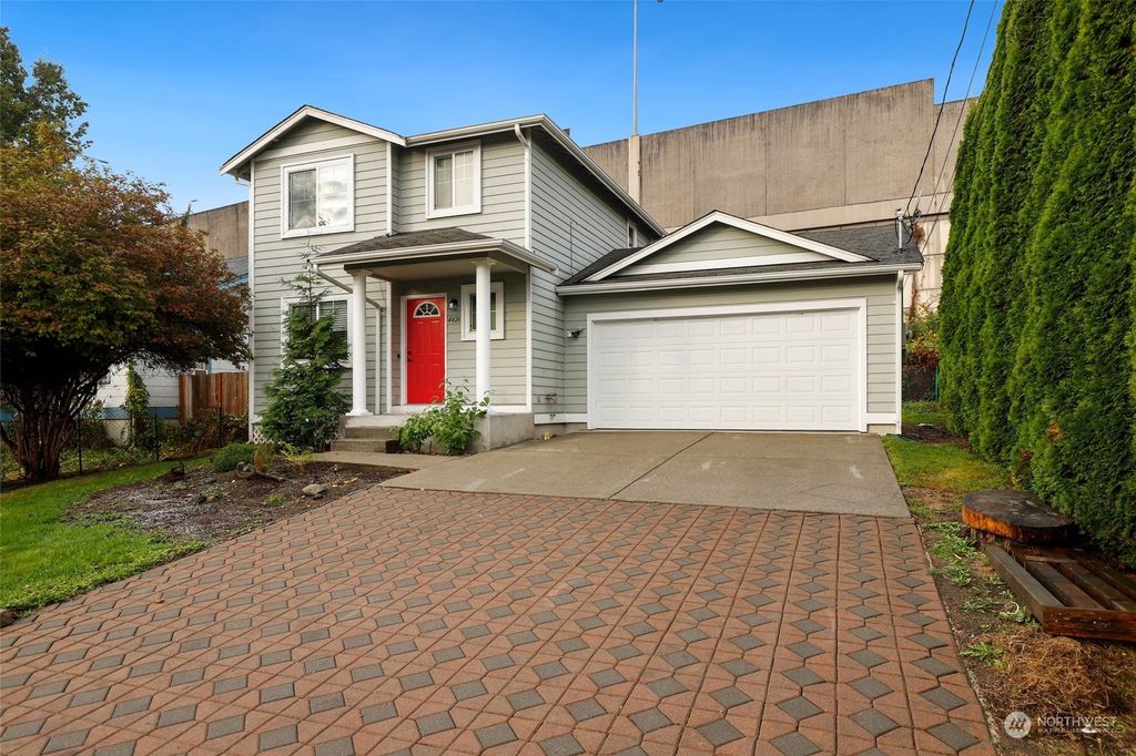 Photo of 4426 S 4th Avenue, Everett, WA 98203 (MLS # 2011098)