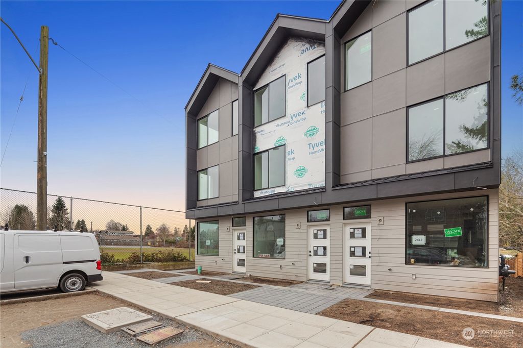 Photo of 2617 44th Avenue SW, Seattle, WA 98116 (MLS # 2201821)